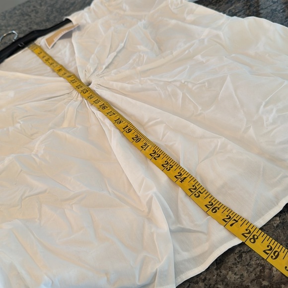 Michael Kors white keyholes blouse NWT 2X - Picture 9 of 10